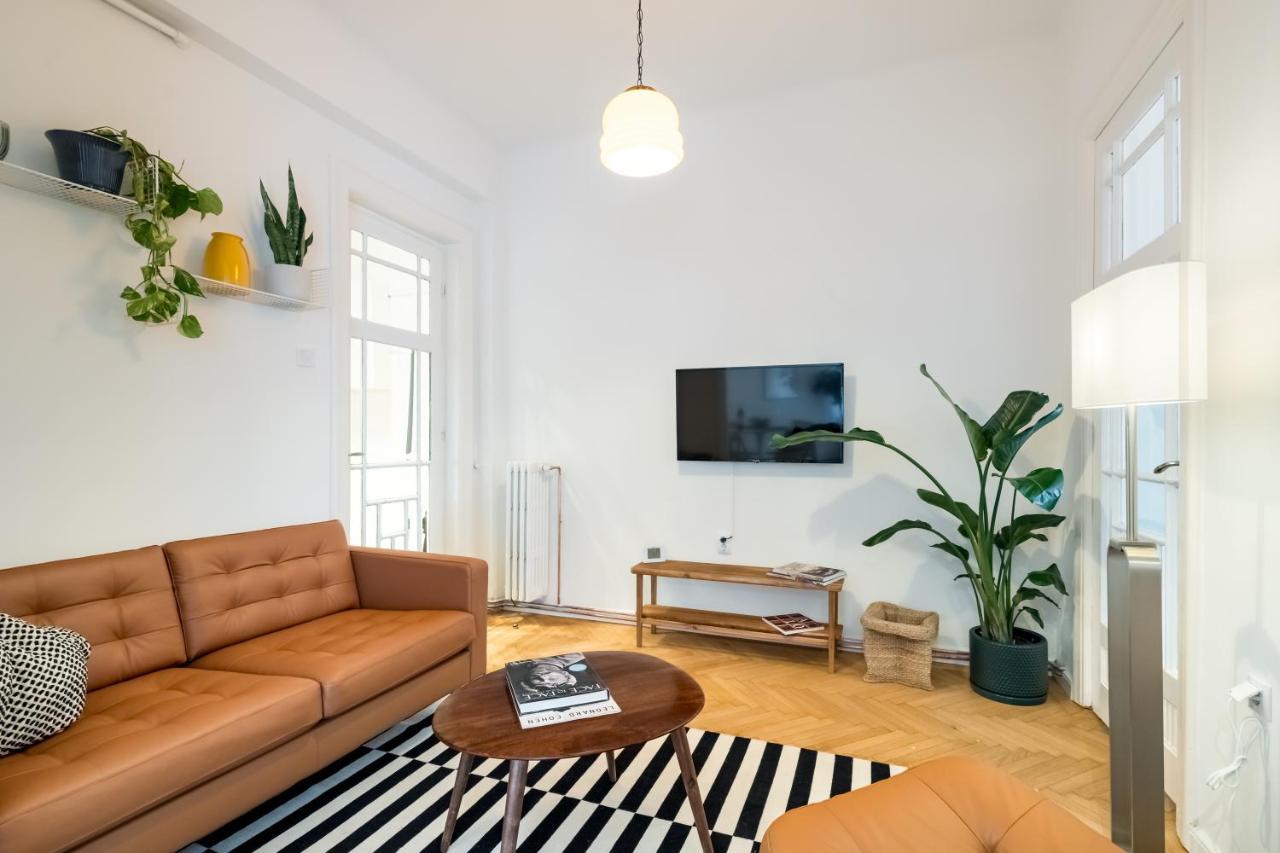 Cismigiu Serenity: 1Br Flat With Scenic Balcony Bukarest Exterior foto
