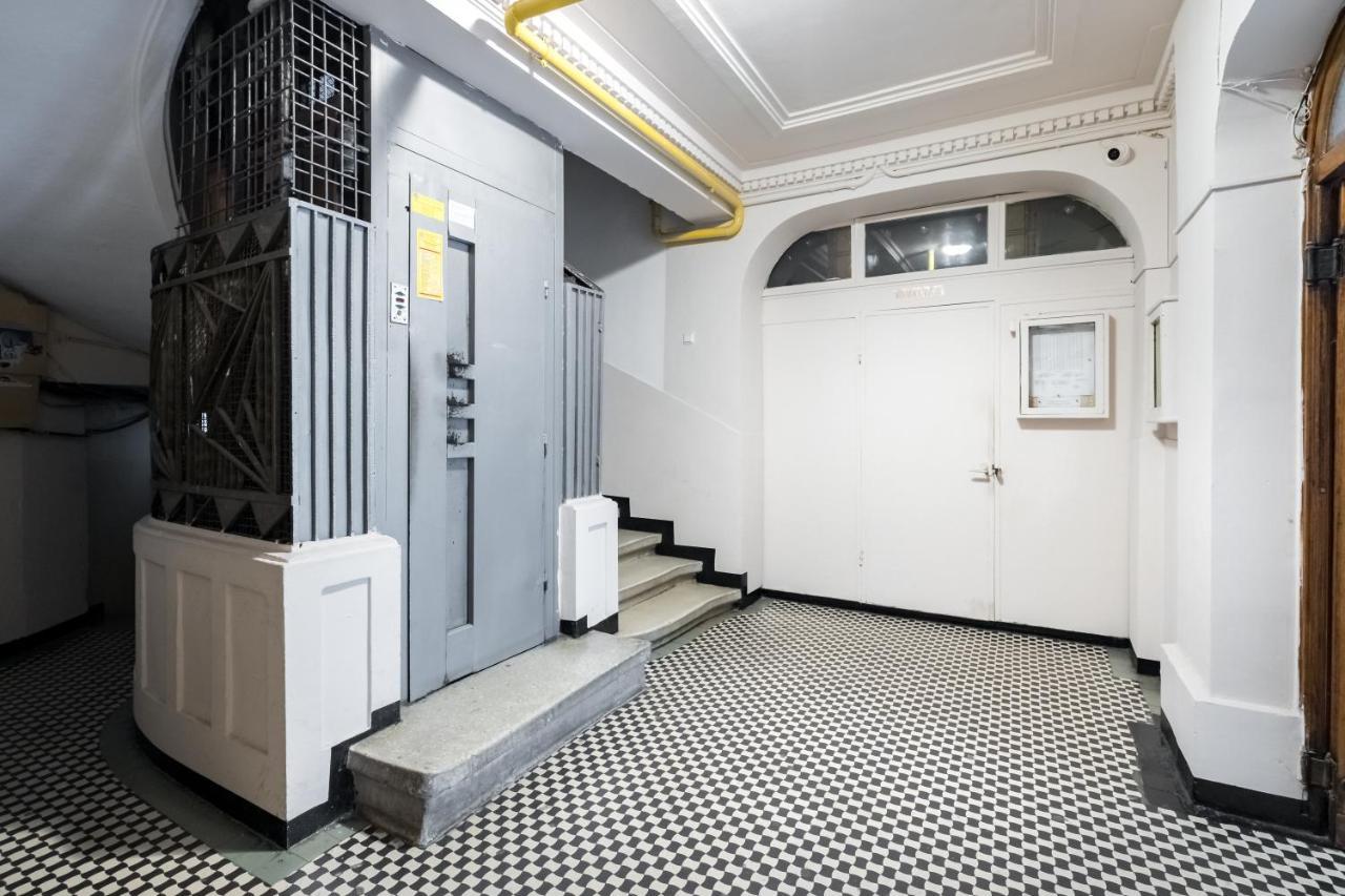 Cismigiu Serenity: 1Br Flat With Scenic Balcony Bukarest Exterior foto