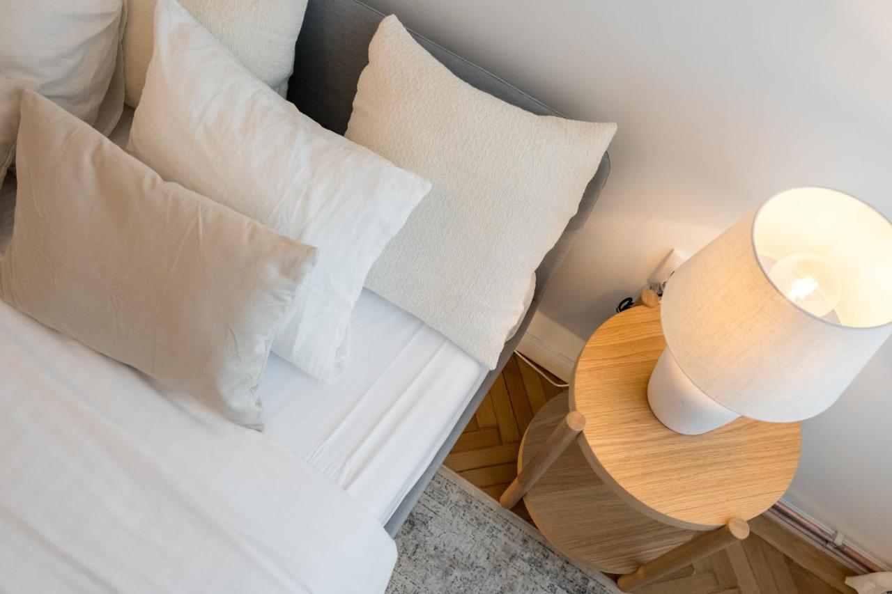 Cismigiu Serenity: 1Br Flat With Scenic Balcony Bukarest Exterior foto